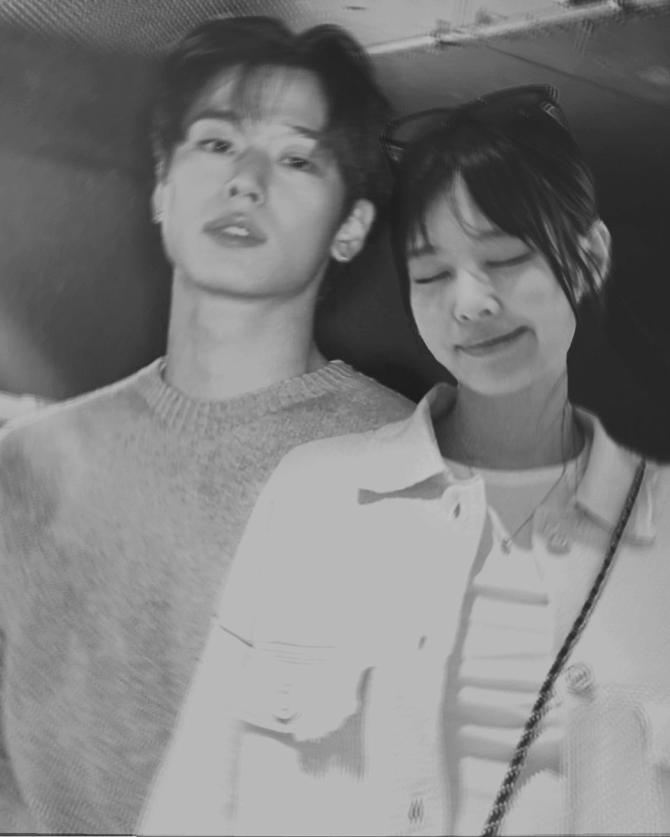 ㅤ   
happy 3rd for the thirteenth times, bebe! you will always be my one and only. 🖤

music.apple.com/id/album/no-do…
ㅤ