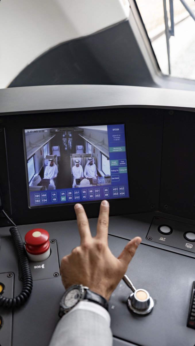 برزة الإمارات (@uae_parza) on Twitter photo 