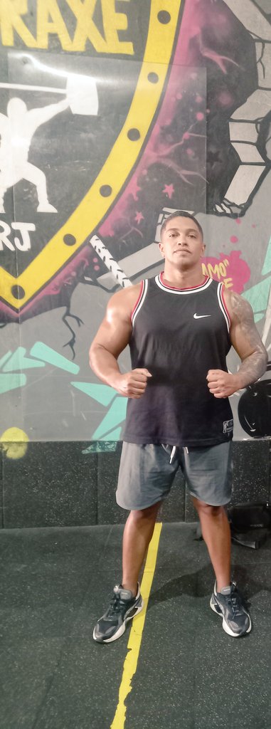 2vBrasil's tweet photo. ⁠”Os dias de lutas forjam um guerreiro; 🏋‍♀️ https://t.co/TFsOACvtYx