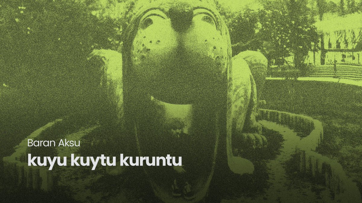 “yapamadığın sıçrayışlar,
nilüfer sana kükredi
(sevdiğinden yapıyor)
korkmaya da hiç gerek yok
zıpla nilüfer izlesin”

Motif #1 konserimizdeki dinleyicilerden Baran Aksu’nun konserden hemen sonra yazıp bizimle paylaştığı şiir yayında.
noesiscollective.com/kuyu-kuytu-kur…