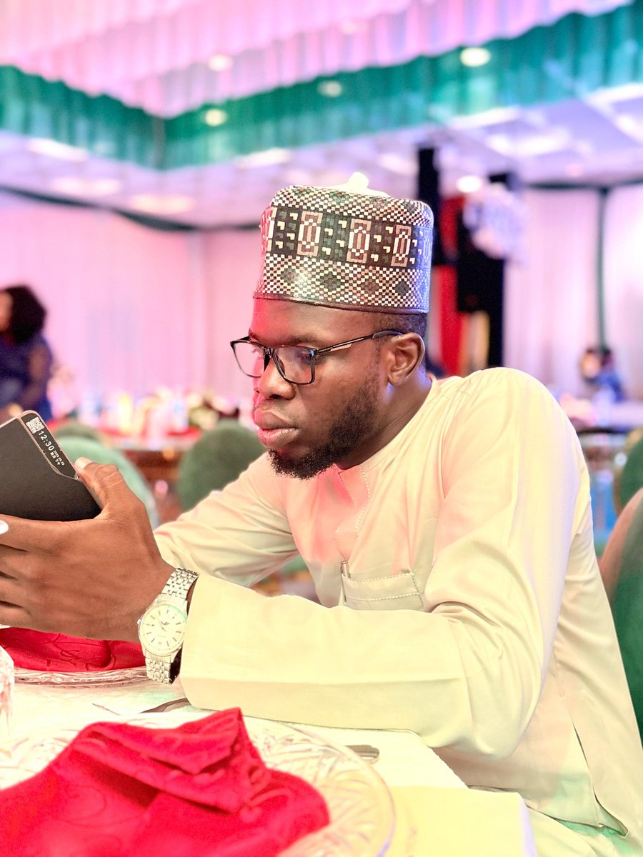 The stage is set for the dinner event of the Progressive Digital Media Summit at the Presidential Banquet Hall, Villa Abuja. 

#DigiMediaSummit2025 #RenewedHopeAgenda #APCNigeria #bornostate #socialmedia #dinner