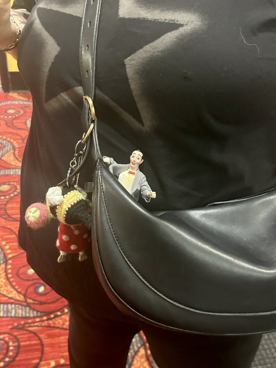 TWO people came into my job last night to watch pee-wee’s big adventure and had the EXACT same little pee-wee doll on them. you know i keep that thang on me 💯🔥