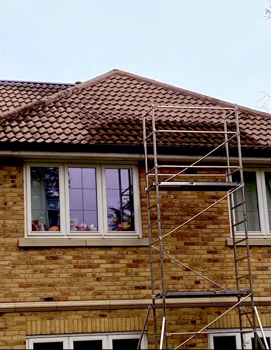 SpinnerJet's tweet image. Can our roof cleaning team help you? 
We are based in #Edenbridge #Kent