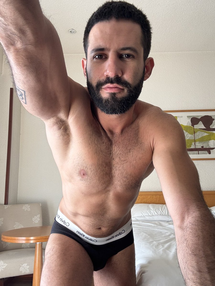 Jesus_afa's tweet image. Ven hacerme un poco de compañía en mi hotel 😈🔥