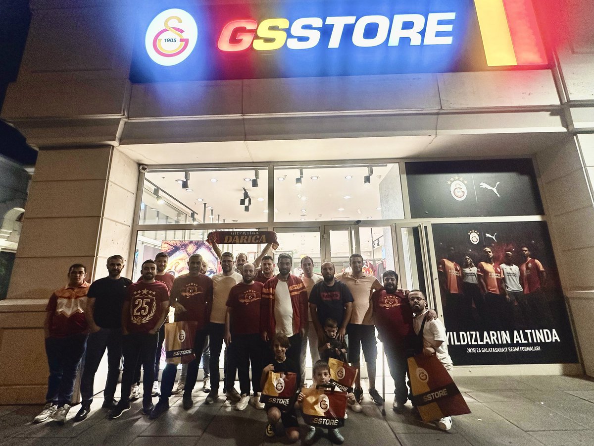 <a href="/uaedirne22/">ultrAslan Edirne</a> <a href="/uA_Golcuk/">ultrAslan Gölcük</a> <a href="/uA_Darica/">ultrAslan DARICA</a> <a href="/uANevsehir50/">ultrAslan Nevşehir</a> <a href="/uA_Tarsus/">ultrAslan TARSUS</a> <a href="/uABilecik/">ultrAslan BİLECİK</a> <a href="/ultrAslanDuzce/">ultrAslan DÜZCE</a> <a href="/ultrAslanSilopi/">ultrAslan Silopi</a> Mekânlar farklı, yürekler aynı!

Edirne’den Nevşehir’e, Darıca’dan Gölcük’e…
Tek bir ses yükseliyor; Galatasaray!
#SoloilGala coşkusu her yerde!
#uAYurtiçi