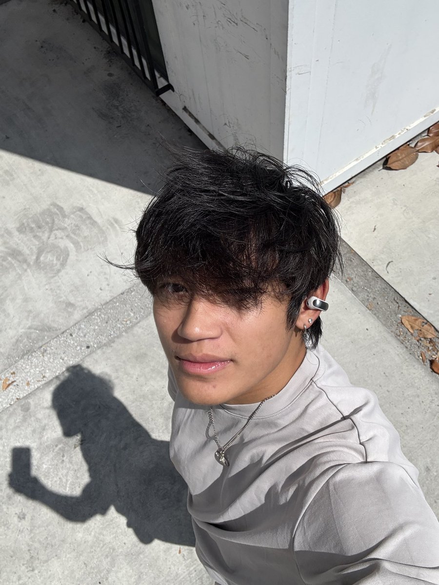 sam tweet media