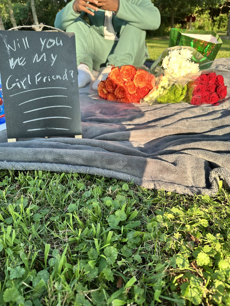 Became a gf on national gf day🥹