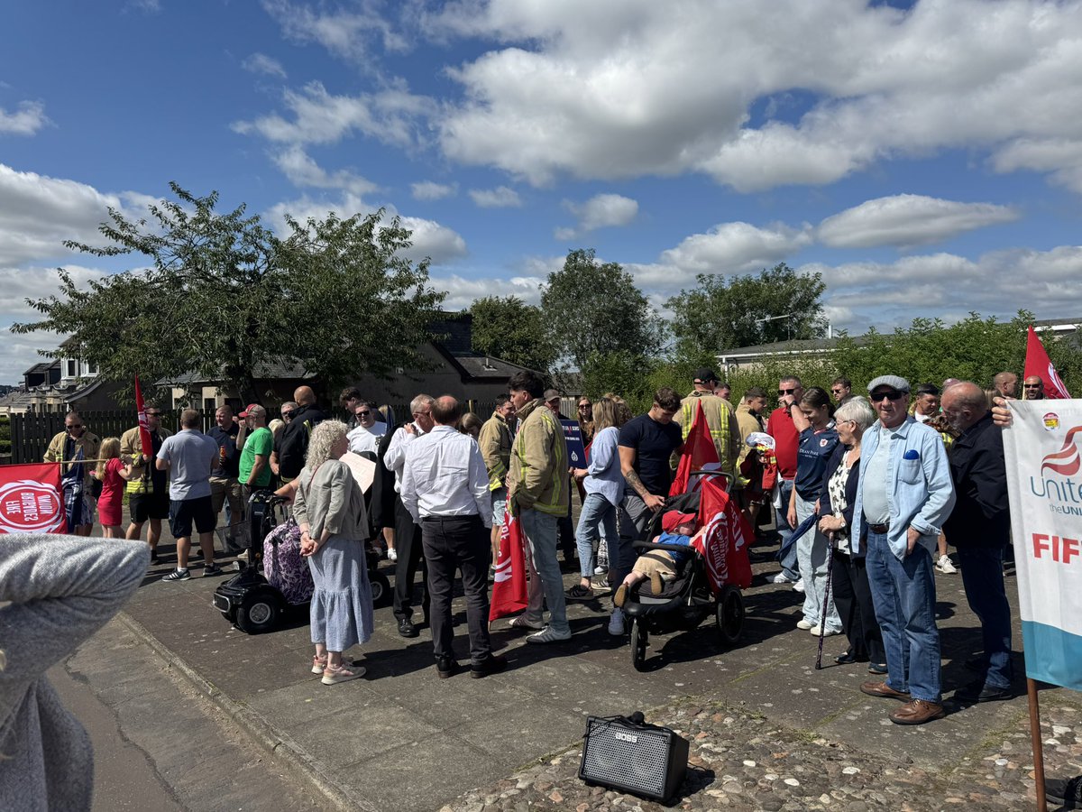 FBU Scotland (@fbuscotland) on Twitter photo 🔥Fantastic rally today outside Lochgelly Fire Station. It’s loud and clear the public are strongly opposed the the Scottish Fire and Rescue Service proposal to cut fire cover in their community 🔥<a href="/fbunational/">Fire Brigades Union</a> <a href="/FbuEast/">FBU East</a> <a href="/WestScotlandFBU/">West Area Scotland FBU</a> <a href="/FBUScotNorth/">FBU Scotland - North Area</a> <a href="/FBU_Scotland_EC/">Colin Brown</a> 🔥Fantastic rally today outside Lochgelly Fire Station. It’s loud and clear the public are strongly opposed the the Scottish Fire and Rescue Service proposal to cut fire cover in their community 🔥<a href="/fbunational/">Fire Brigades Union</a> <a href="/FbuEast/">FBU East</a> <a href="/WestScotlandFBU/">West Area Scotland FBU</a> <a href="/FBUScotNorth/">FBU Scotland - North Area</a> <a href="/FBU_Scotland_EC/">Colin Brown</a>