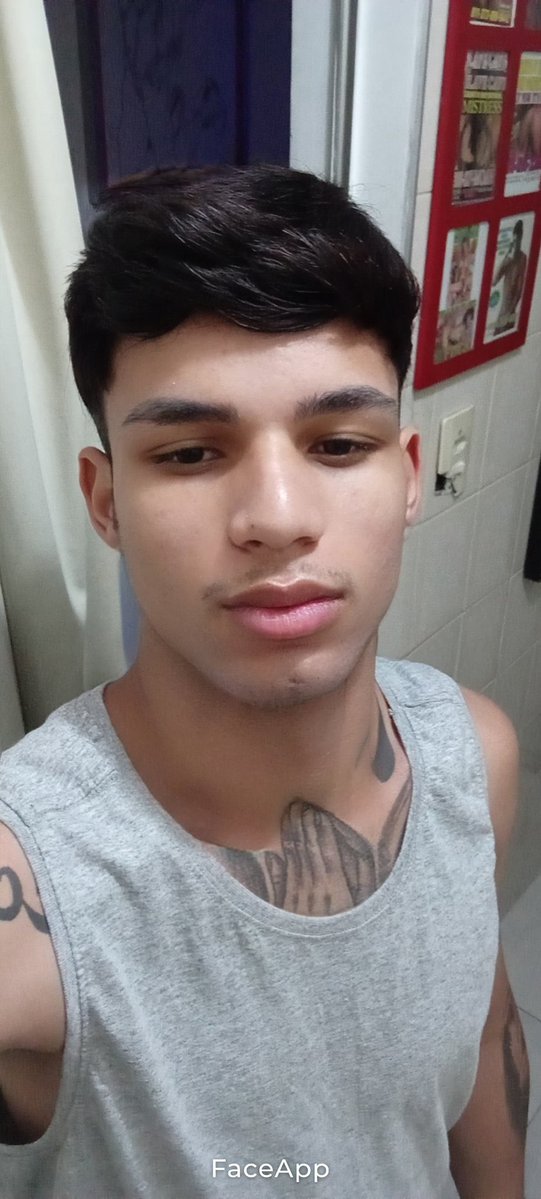 Nunca fui gay enganei vocês esse tempo todo, Pink Money e Twink Hetero