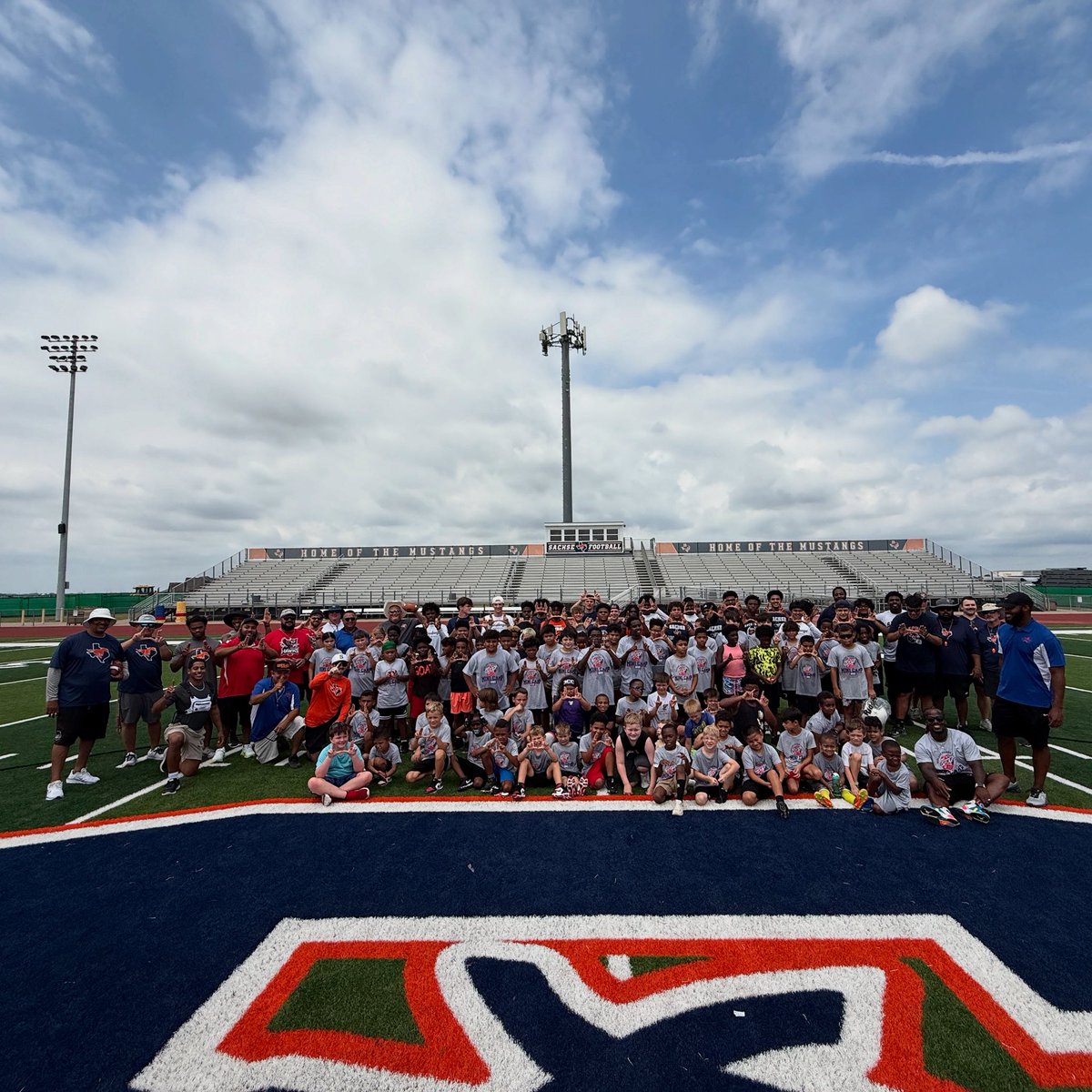 Got to partner with Garland PeeWee Football today for the last mini camp of the summer! Excited to host our future Mustangs! #SachseU
