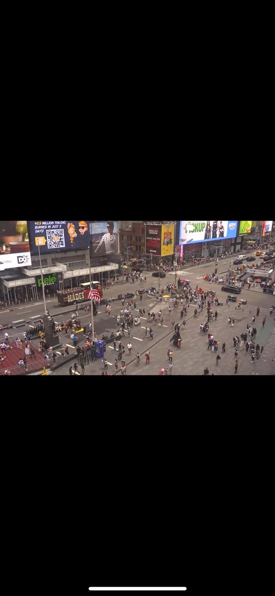 <a href="/TheSqueezeSol/">The Squeeze Coin</a> Proof on random livestream camera