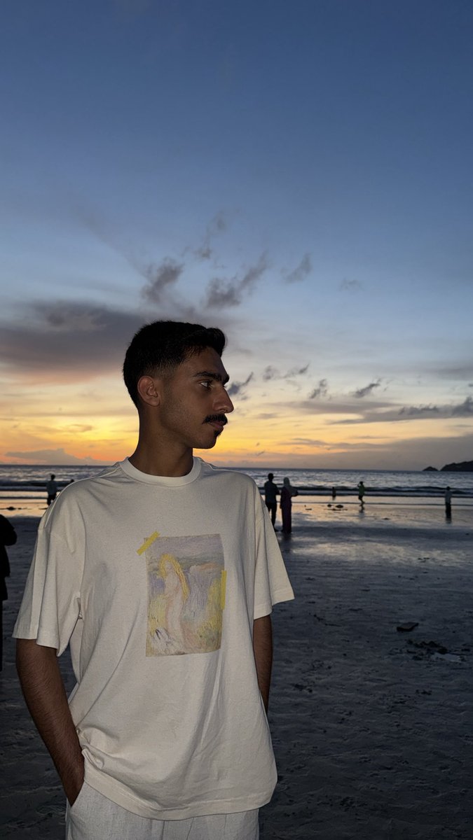 7dm_1's tweet image. zuma , phuket