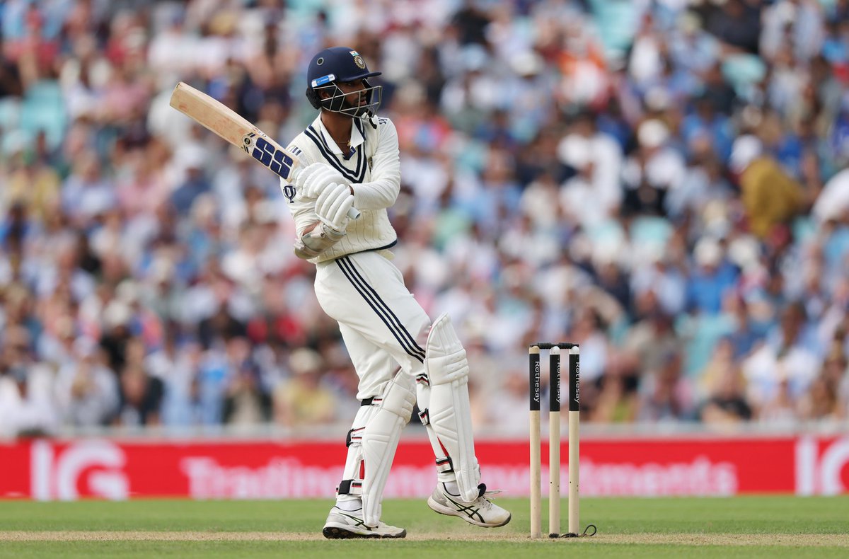 वाशिंगटन सुंदर ने आज गजब की बैटिंग की। एक पल के लिए लग रहा था कि जैसे T 20 मैच खेल रहे हो। बैटिंग अच्छी लगी। 

अगर थोड़ी देर और पिच पर खड़े रहते और कुछ रन जोड़ते तो भारत के लिए अच्छा होता।
#INDvsENG #WashingtonSundar