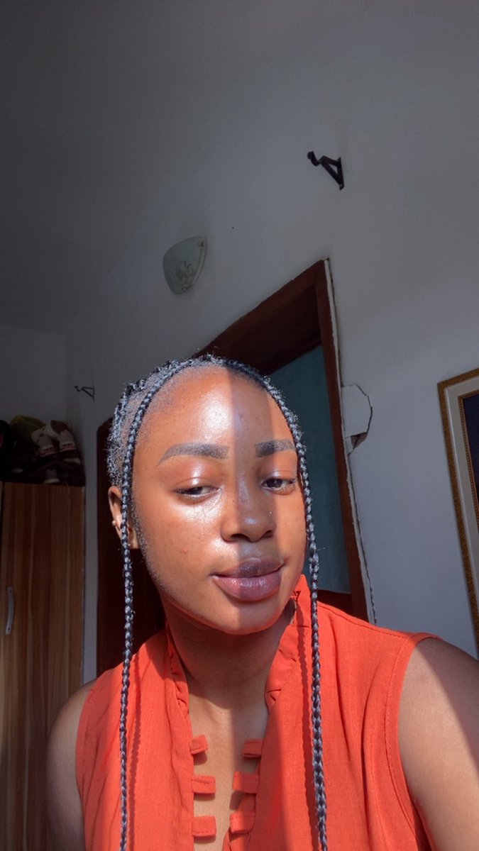 iamyourbooooo's tweet photo. A liru bit of sunshine ✨🌸🧡 https://t.co/cic2yCLurK
