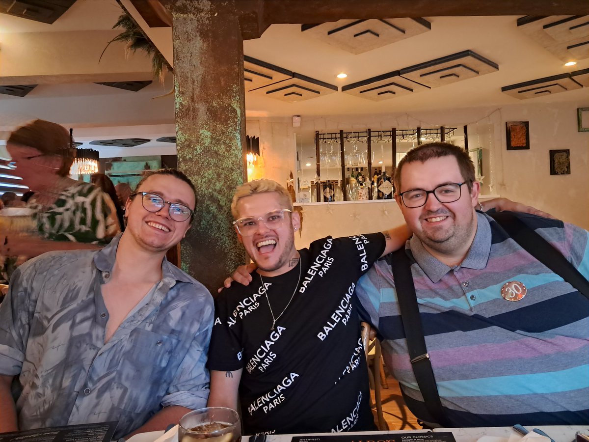 Fabulous meal out for Lewis Charles Gore 30th birthday.  We've known him since he was 5 and it was a pleasure to celebrate with him. Great meal, great chat and lovely folks  #birthday #goodvibes #family #friends