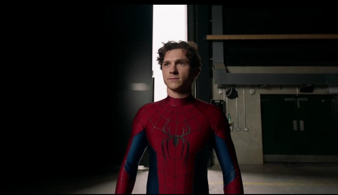 Tom Holland has officially revealed the new suit for Spider-Man: Brand New Day.

What are your thoughts ?
#SpiderManBrandNewDay
