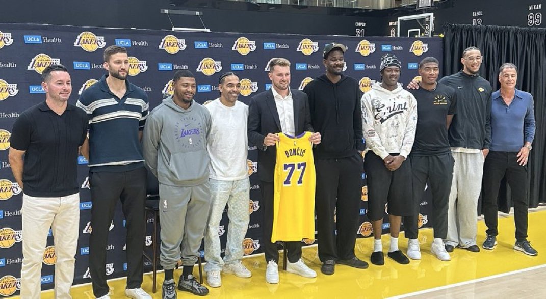 Lakers Lead (@lakerslead) on Twitter photo The whole squad came out for Luka’s presser 🔥 The whole squad came out for Luka’s presser 🔥