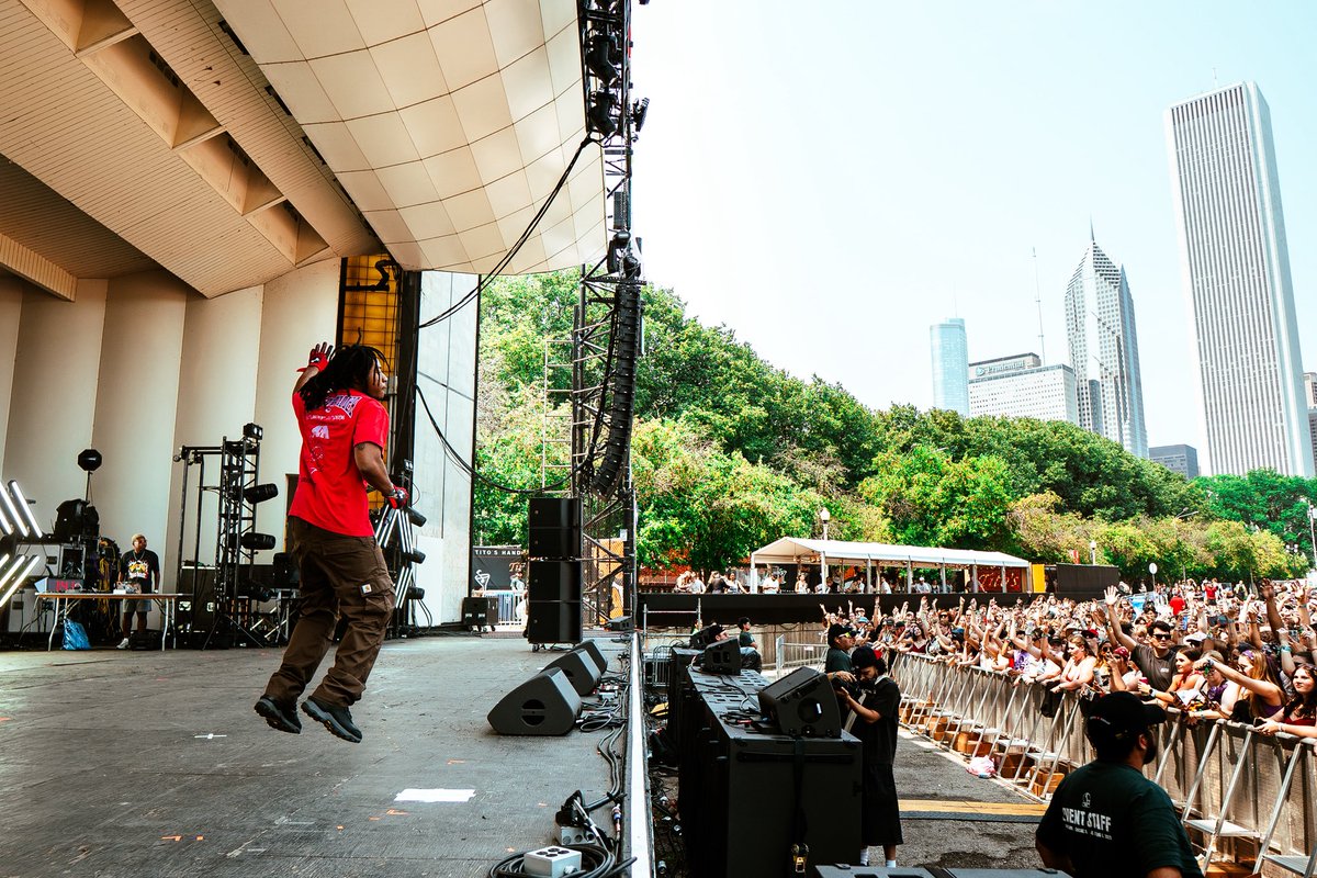 From Lil Pup to Big Dawg 🐾

Kenny Mason performs at Lollapalooza. 

(📸: <a href="/pleckham/">danny pleckham</a> | <a href="/lollapalooza/">Lollapalooza</a>)