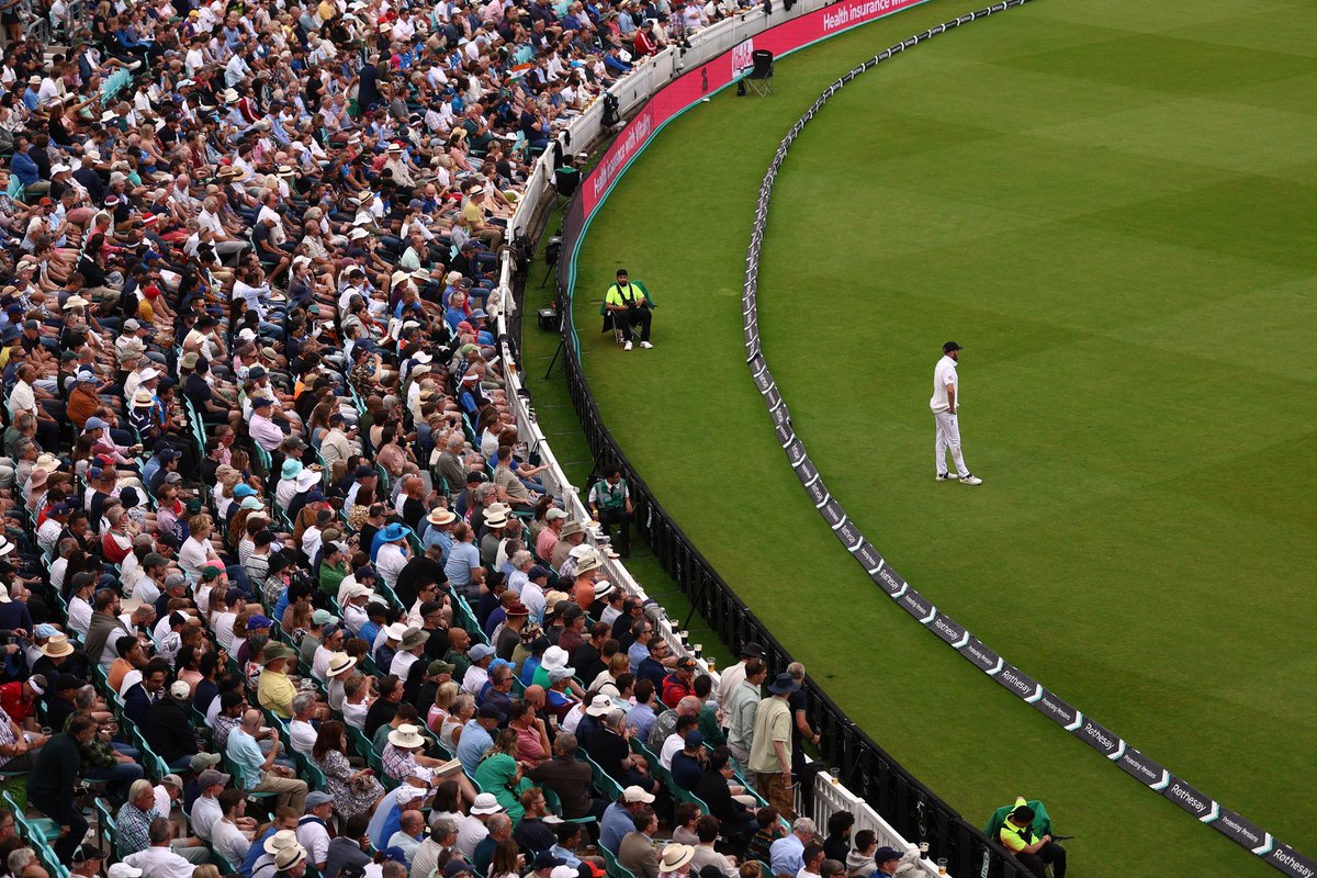 Surrey Cricket tweet media