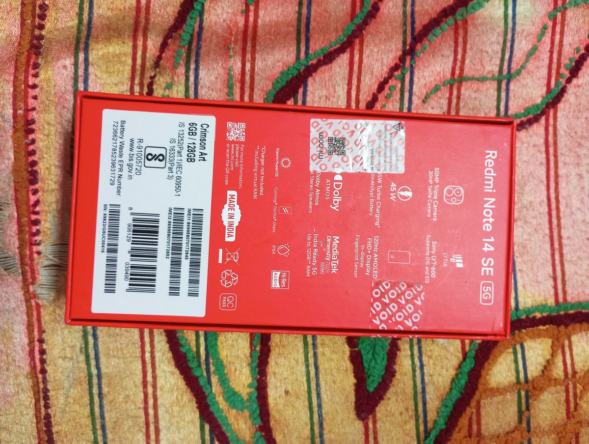 bhaskartiwariB's tweet image. #RedmiNote14SE5G from @Flipkart — and it’s already damaged! 😡
Scratches on the screen 
Complaint logged, but still no action.
Is this your quality check, @FlipkartSupport?
@RedmiIndia take note!
#Flipkart #CustomerExperience #Redmi