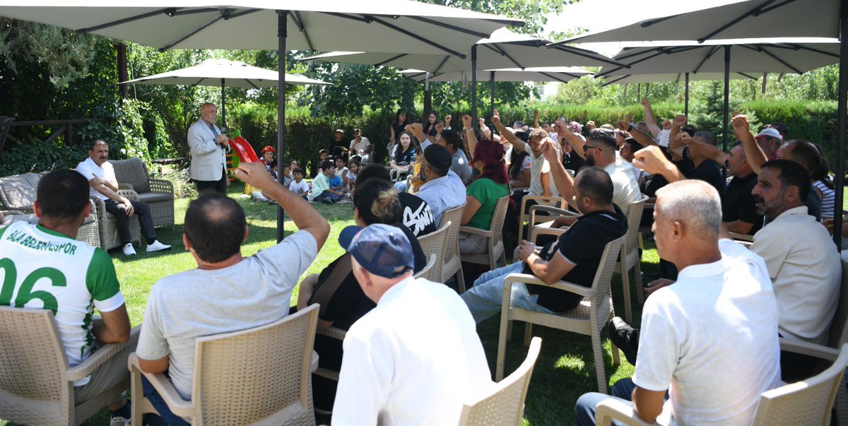 ARSLAN, ALTINDAĞ BELEDİYESİNDE İŞTEN ATILAN İŞÇİLER VE AİLELERİYLE BULUŞTU
Genel Başkanımız Mahmut Arslan, 2 Ağustos 2025 tarihinde, Hizmet-İş Sendikamızın Altındağ Belediyesinde işten atılan işçiler ve aileleri ile bir araya geldi.
 hakis.org.tr/haberler.php?a…