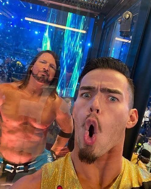 Theory1Fan's tweet image. Normally, wrestlers or celebrities don’t impact my personal life, but he’s inspired me to live drug‑free and take care of my health. Even though I don’t know him personally, I’m grateful to have him as a role model. 

Thank you for everything and happy birthday! 🥳🎂 @_Theory1