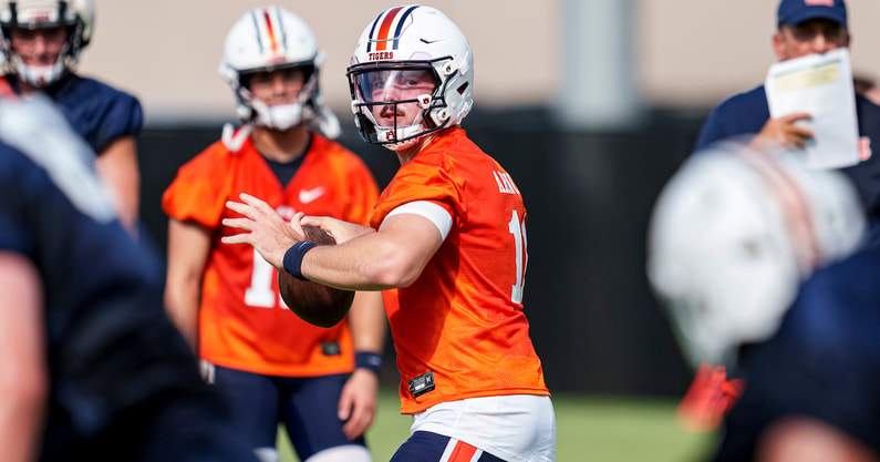 Auburn showing signs its passing game could be more explosive this fall.

“The whole deal with these guys, they are so talented with Jackson, Deuce and Ashton, we don’t have to force things."

on3.com/teams/auburn-t… via @on3sports