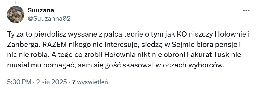 Sunia najpierw szczeka, ale na wszelki wypadek blokuje, by nie dostała między oczy kontrargumentem.