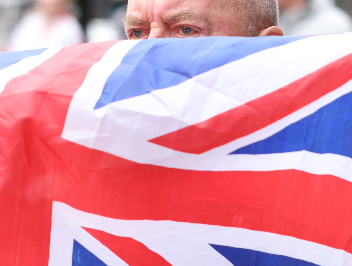 ConnorReachPLC's tweet image. Protesters and counter-protesters took to the streets in #Newcastle with wildly different perspectives on the use of hotels to house people seeking #asylum

@ChronicleLive #photojournalism #news