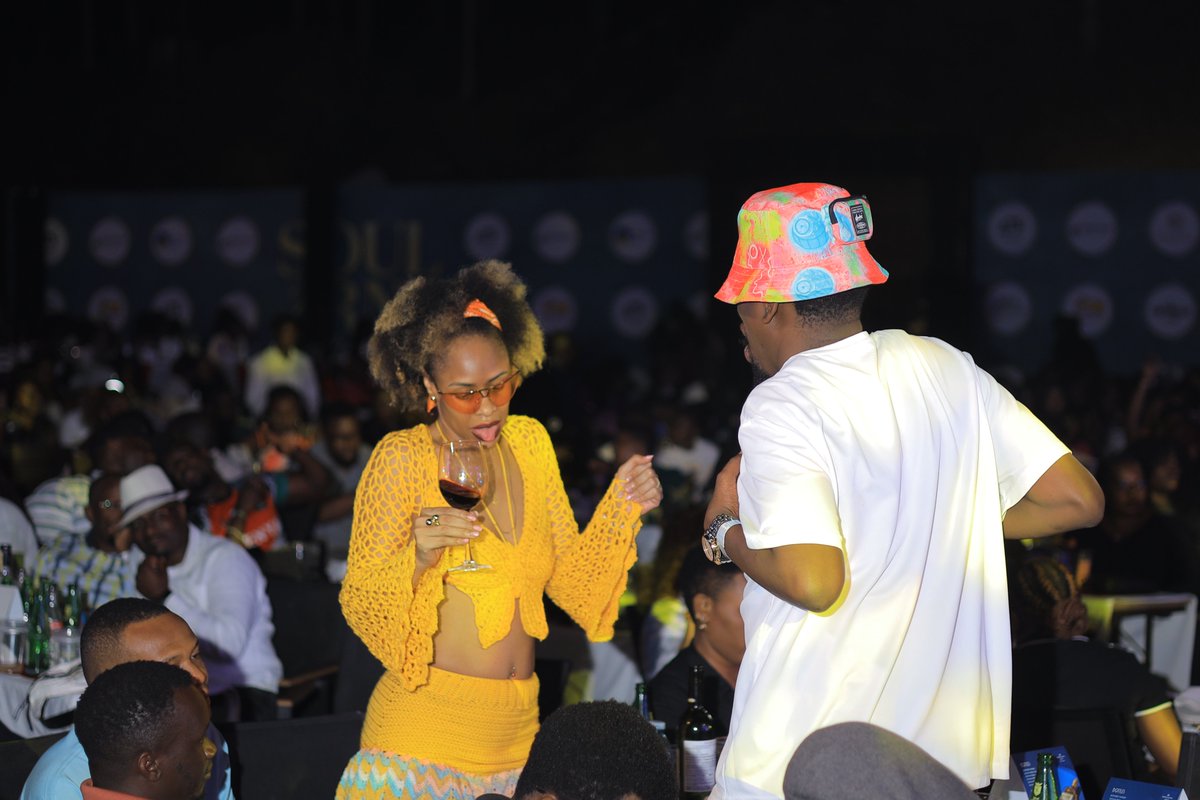 SkyzHotel's tweet image. It&apos;s a turn up with Nicholas Peks on the deck. Turn it up

#TheSoulandRnBExperience #SoulRnB #RnBVibes #SkyzHotel #LetsDoThis