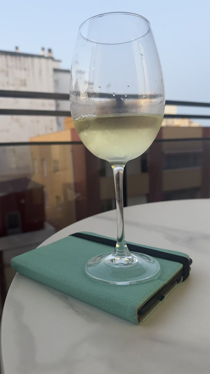 Она в отпуске