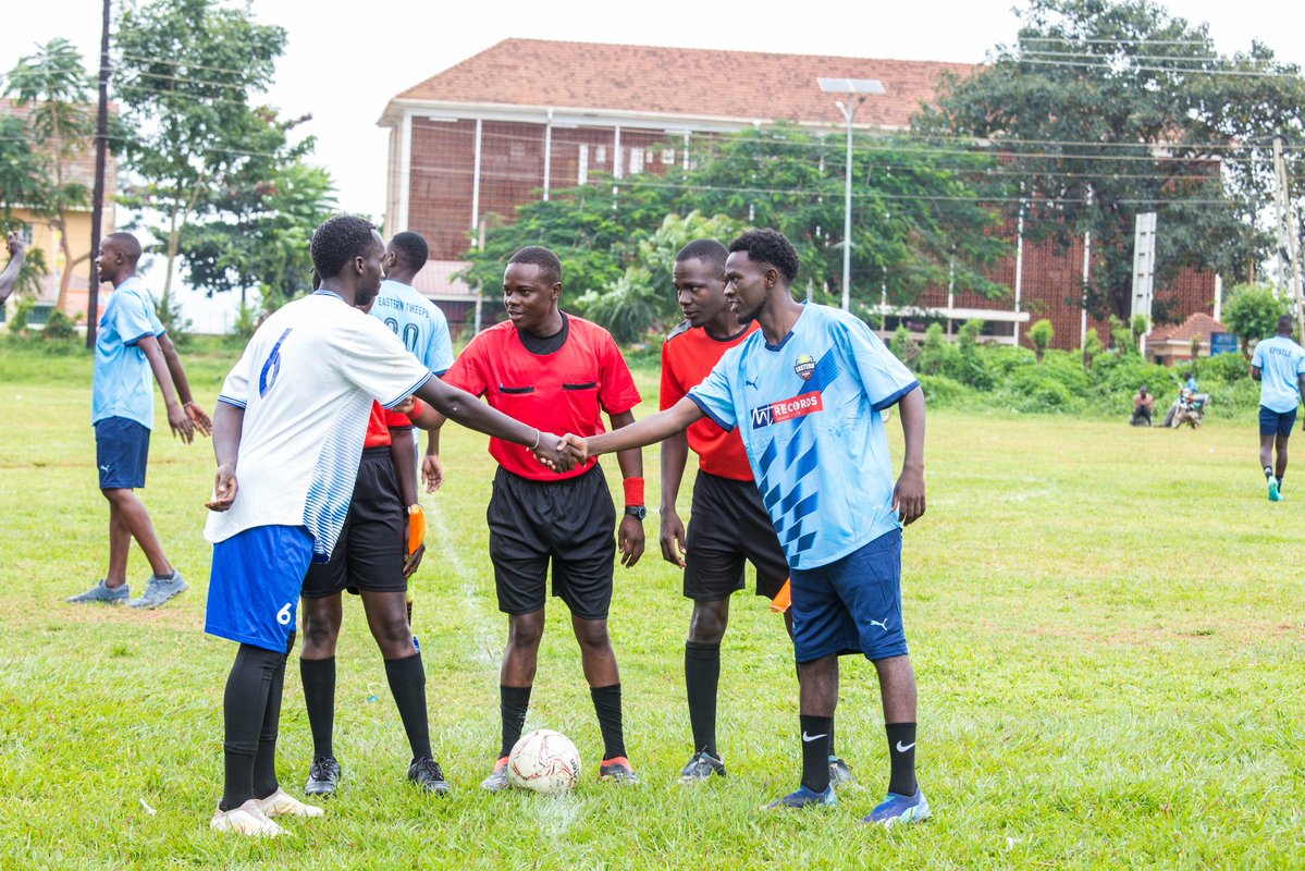 UNBOTHERED GISHU (@kakavale2) on Twitter photo Kati nze abuuza mwami <a href="/BalaamW22/">MCO.Balaam💉🧬</a> nti will you still allow tweeps who will come later after 3rd to register oba oli serious deadline yakya🤔🤔 Kati nze abuuza mwami <a href="/BalaamW22/">MCO.Balaam💉🧬</a> nti will you still allow tweeps who will come later after 3rd to register oba oli serious deadline yakya🤔🤔