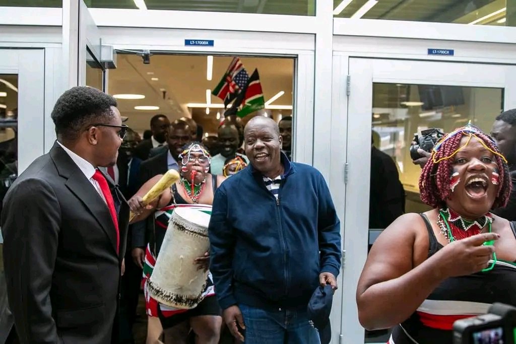 MaragiaWakili's tweet image. Photos| The 6th has arrived in Minnesota for tonight’s dinner event, followed by a community meet and greet tomorrow.
#MatiangiThe6Th