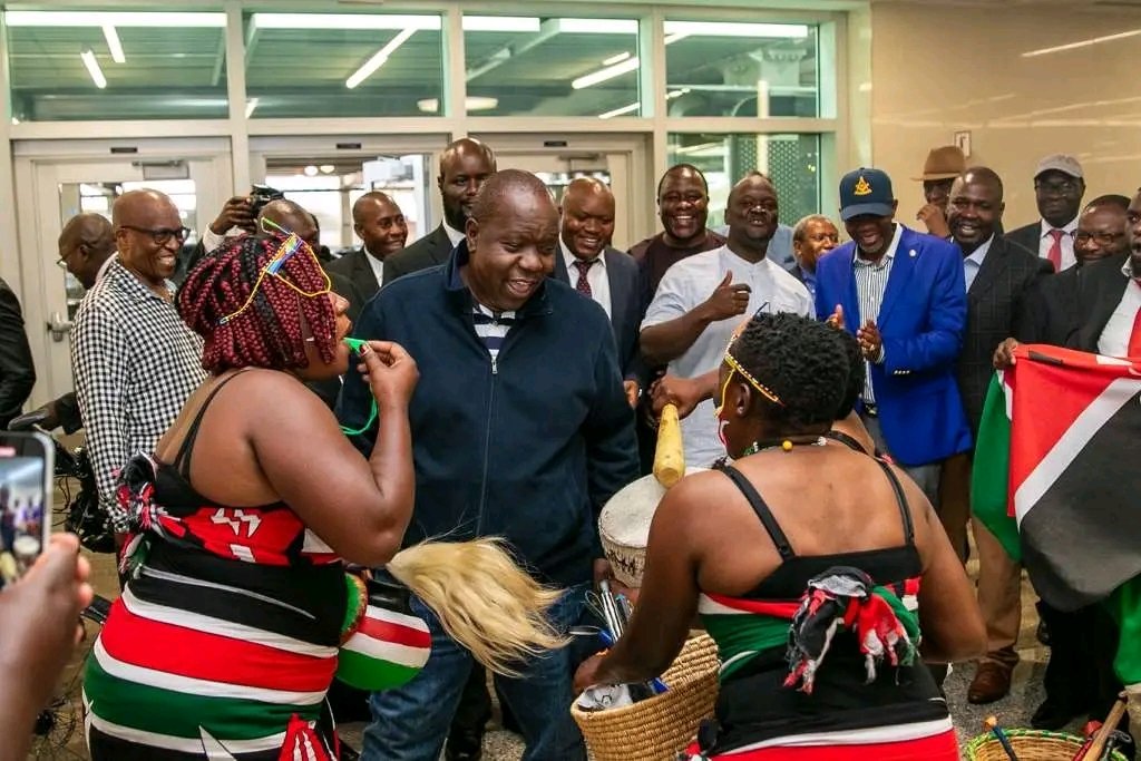 MaragiaWakili's tweet image. Photos| The 6th has arrived in Minnesota for tonight’s dinner event, followed by a community meet and greet tomorrow.
#MatiangiThe6Th