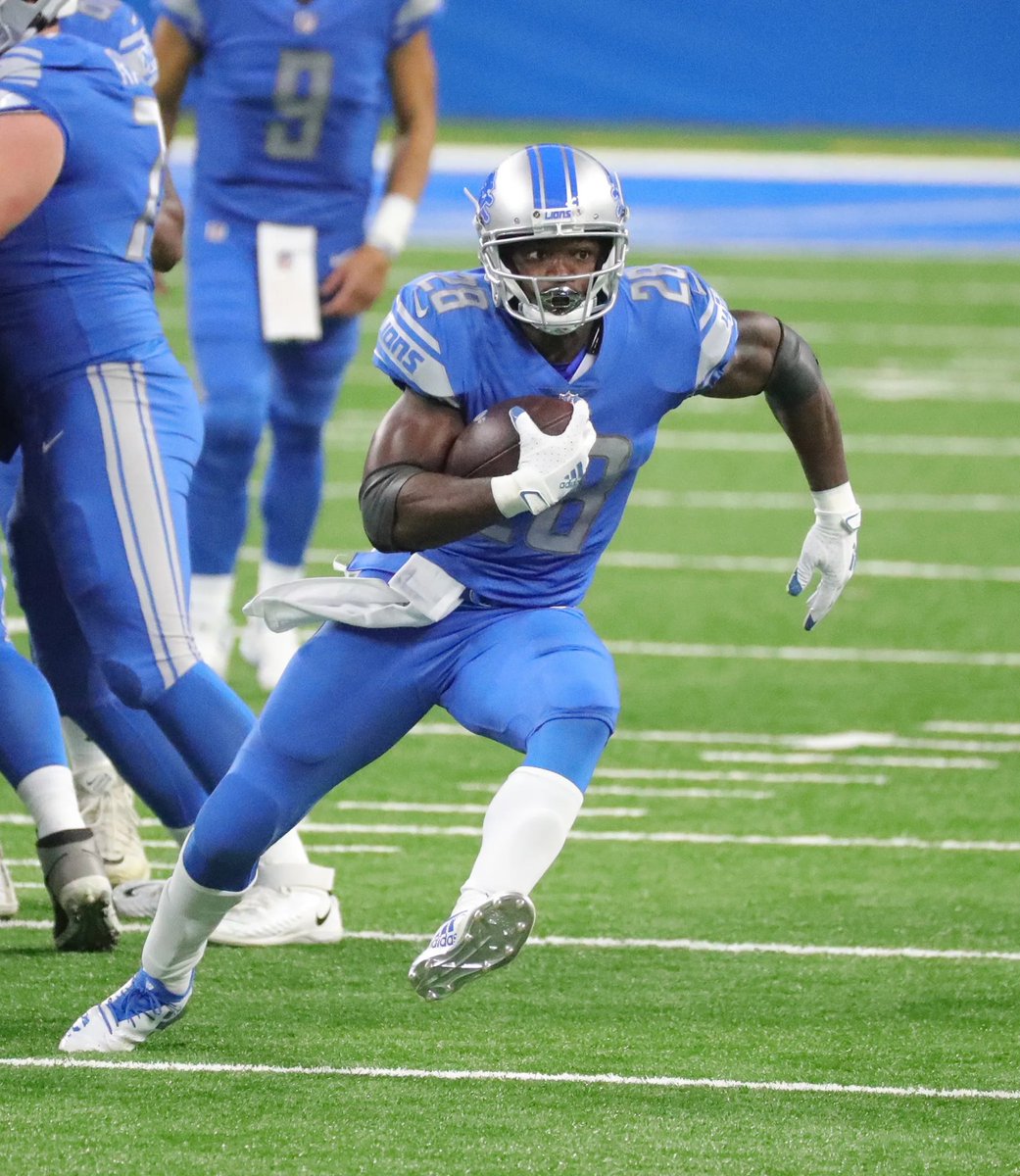 nottryan_'s tweet photo. @FBGreatMoments Detroit Lions - Adrian Peterson https://t.co/XiP0Lcv79n