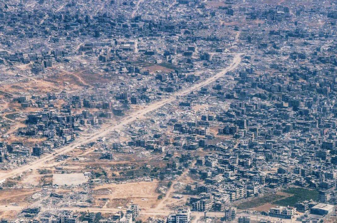 dekoderist's tweet image. washington post, gazze’nin havadan çekilen son görüntülerini yayınladı. fotoğraflar, ürdün’e ait bir yardım uçağından çekildi.