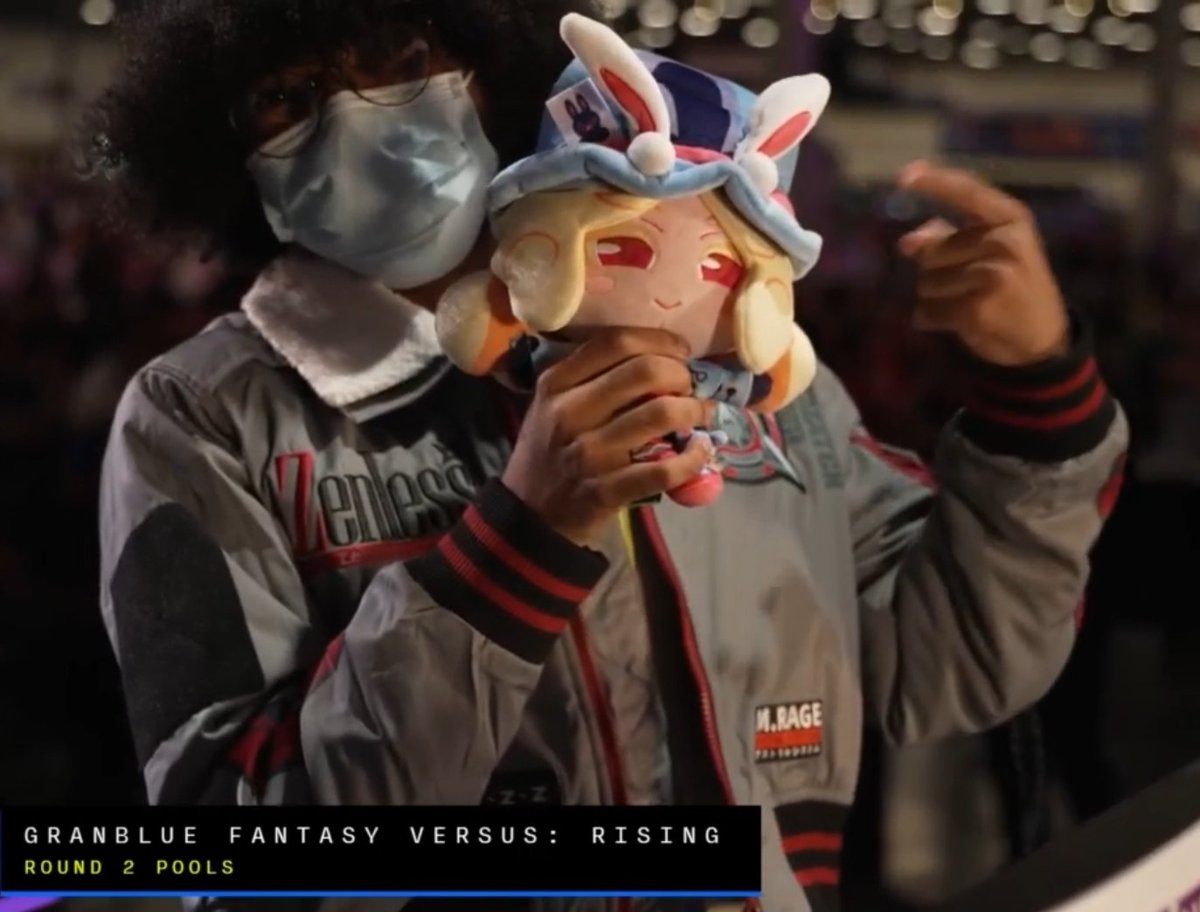 Also shout out to the finii plush for being my emotional support