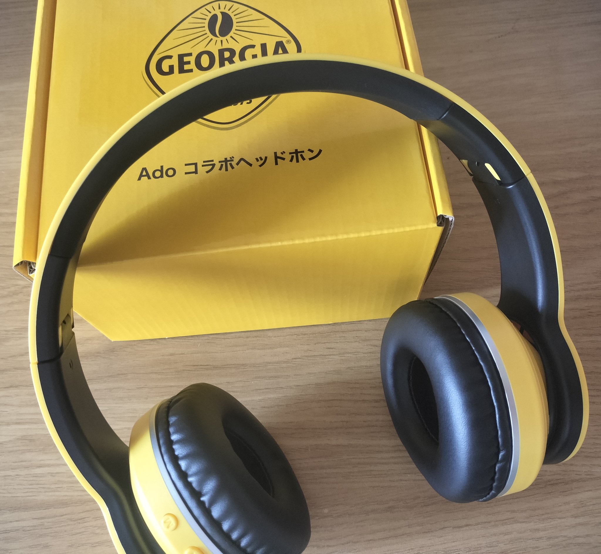 Ado コラボ ヘッドホン ２個　ジョージア 新品】ジョージア × ado コラボ ヘッドホン - メルカリ