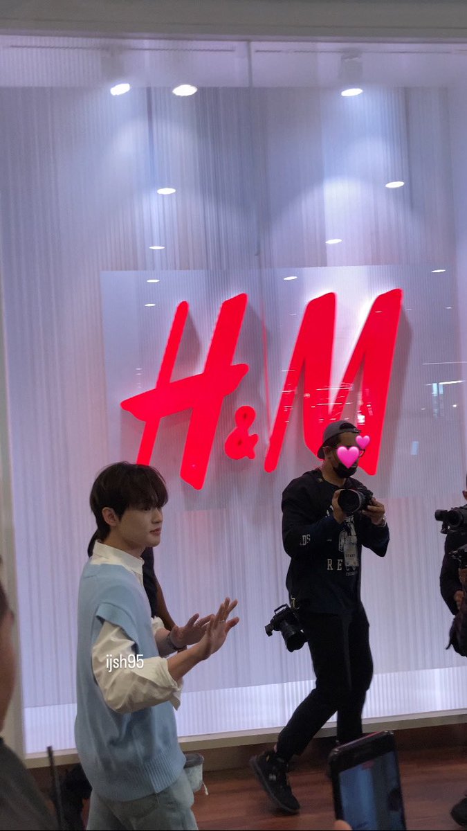 Mba Rempong tweet media