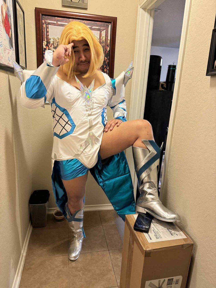 playing Marvel Rivals with <a href="/xXAutumnIvyXx/">Autumn Ivy- Pax West w/Larian Studios! ✈️</a> she said she wouldnt cosplay Emma Frost unless I did and thanks to <a href="/rayrags14/">rayrags14</a> buying the costume off my throne. I have taken this bullet for all of you.