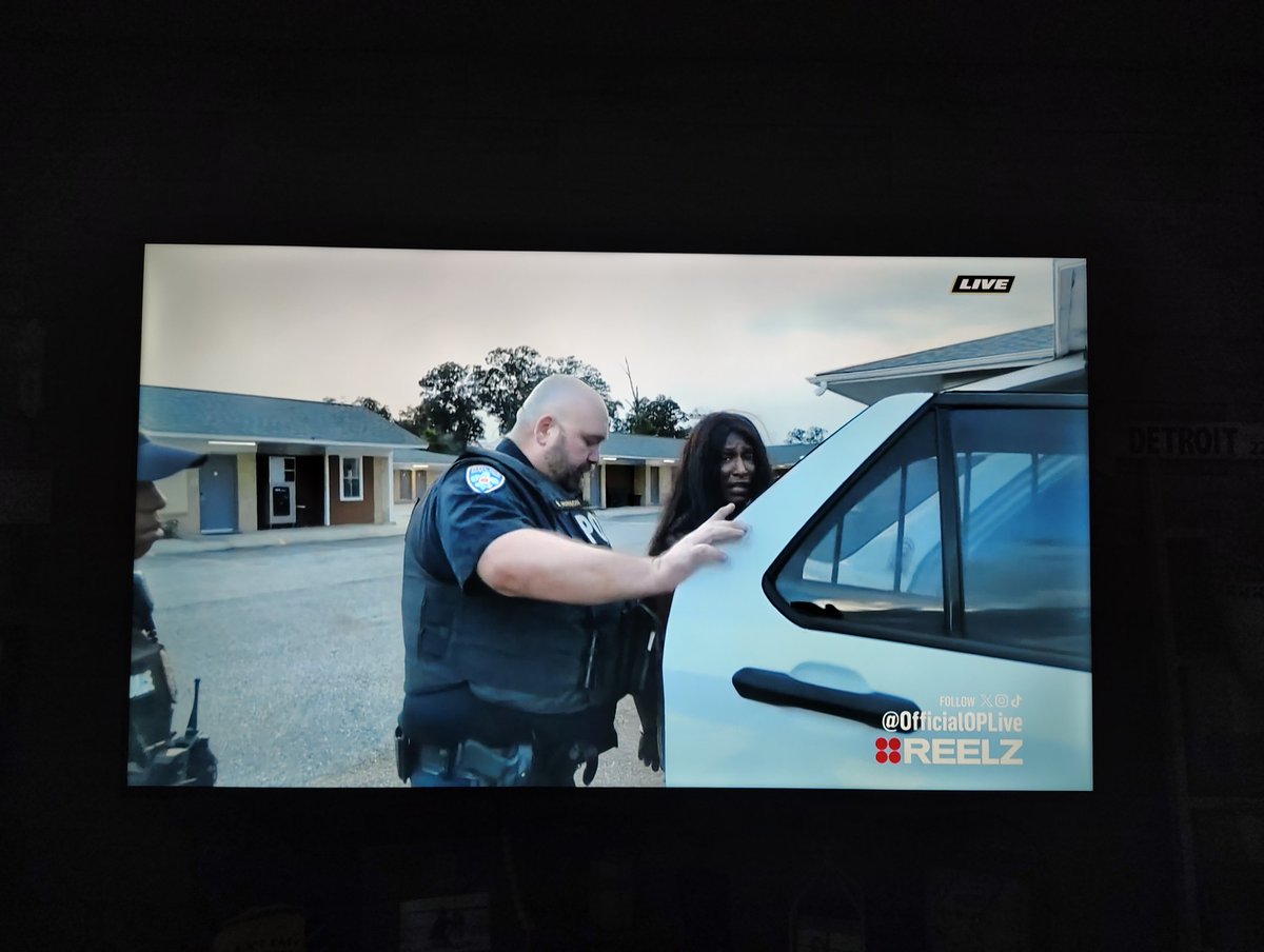 Det_Blondi's tweet image. Wait a tick..
"Why'd you show your titties to the Constable?"  #OpLive #OpNation