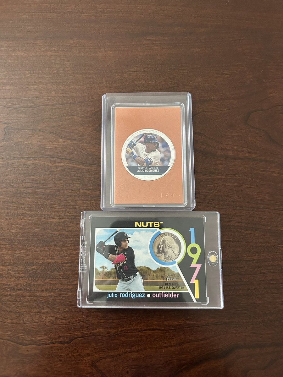 PB_JSingleton's tweet image. Julio Heritage coin relic /50 $45 shipped
Julio Mint silver coin /300 $ 65 shipped 
@PlusCards @HobbyRetweet_