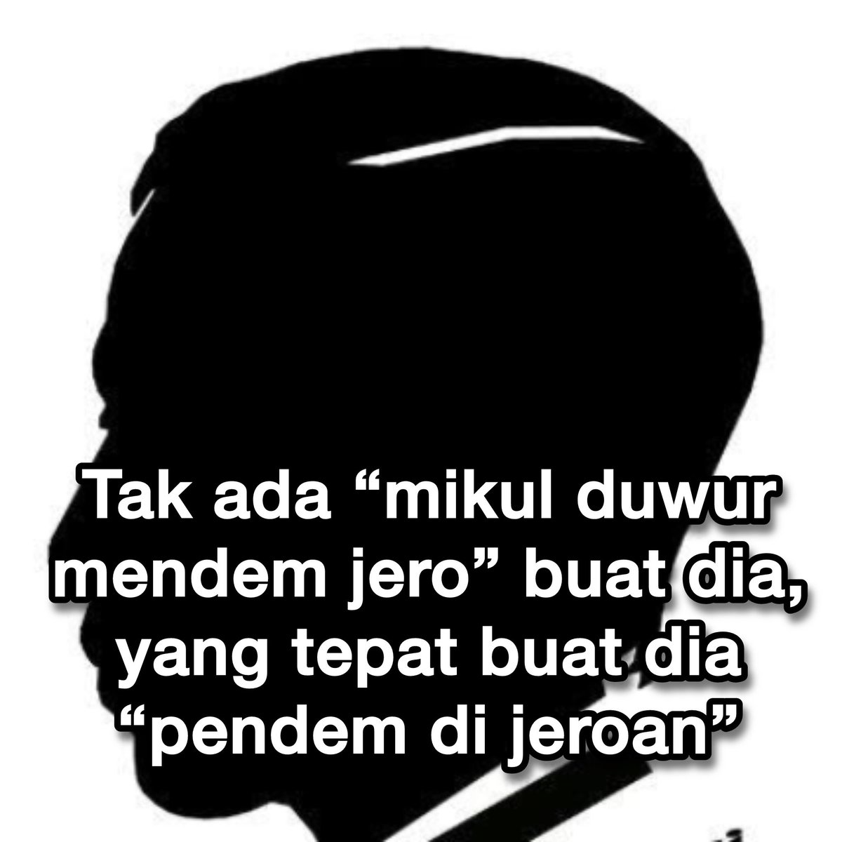 Setelah Tom Lembong diberikan Abolisi, baru sekarang dia ngaku yang dilakukan TL itu tanggung jawab dirinya… biadab sekali!!.

Orang ini harus berakhir dipenjara, tak ada cerita “mendem jero mendem jeroan” lah…, pendem aja di jeroan sekalian..!!
