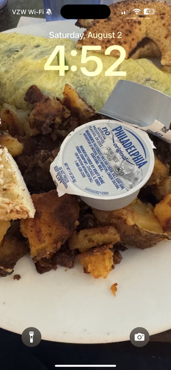 BrilliantlyDumb tweet media