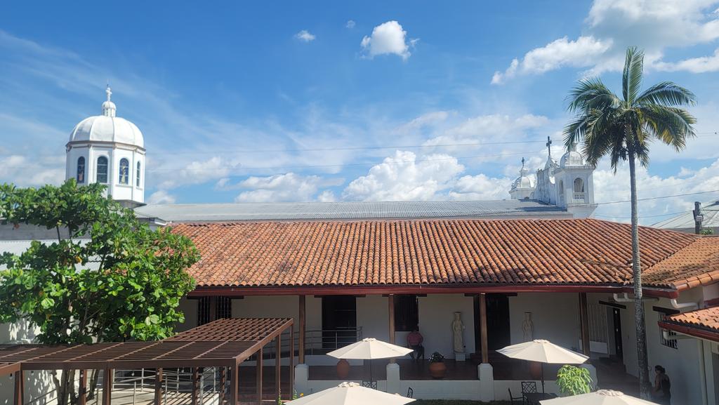 Muy chivo <a href="/MITURElSalvador/">Ministerio de Turismo</a>  <a href="/MorenaValdezSV/">Morena Valdez 🇸🇻</a> 👌