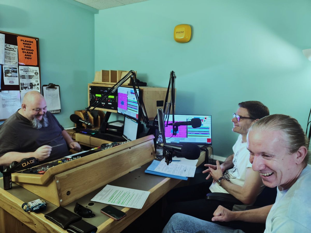 A massive thanks to Andy...aka #chubbybeardyman @ Radio St.Helier for a great interview...

#chuubbybeardyman
#radiosthelier
#sutton
#carshalton
#wallington
player.broadcast.radio/sthelier