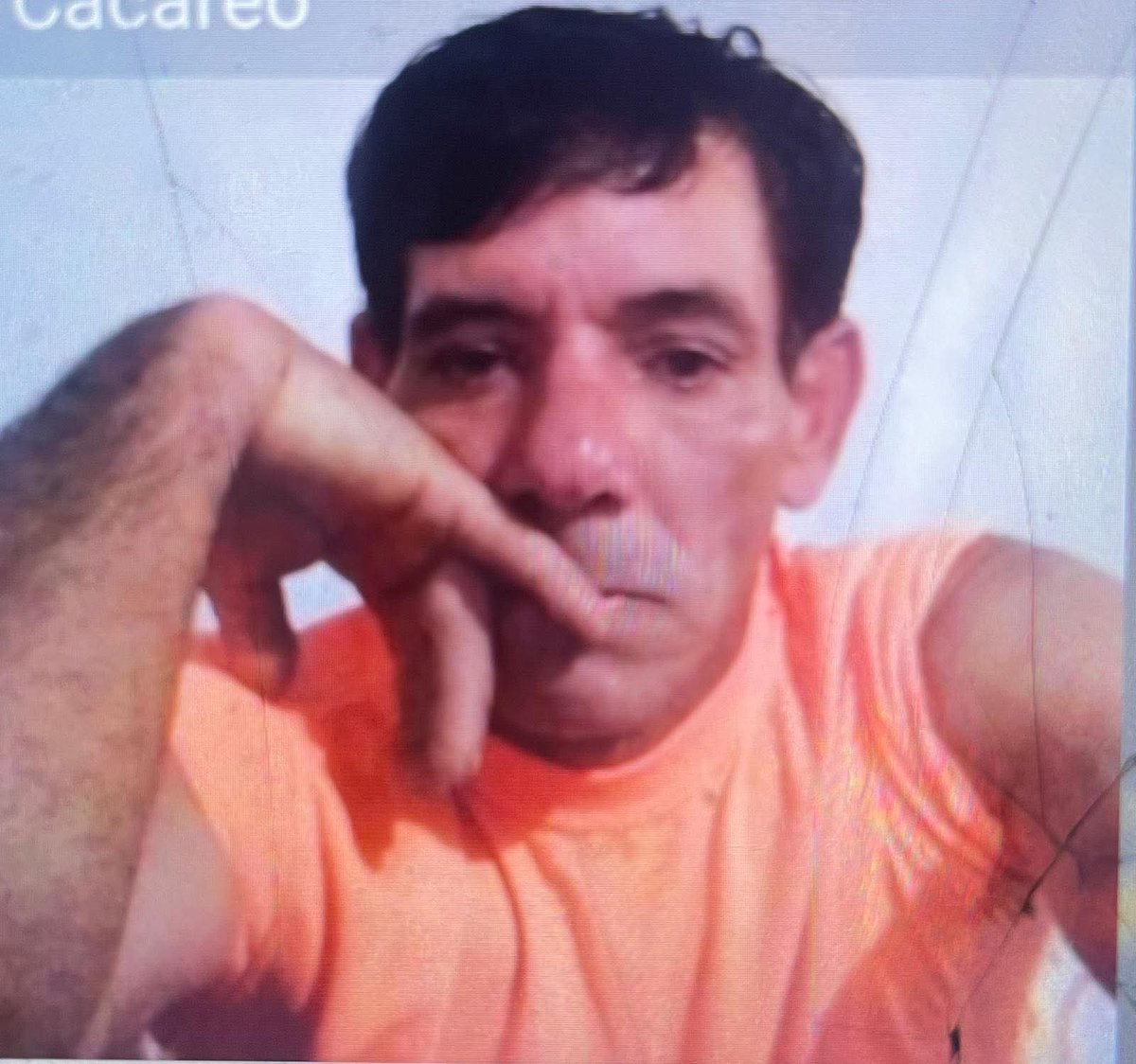 Se busca a familiares de Richar Díaz lo encontraron descompensado  en un monte, ahora está en la emergencia del Hospital de Tacuarembo, no sabe cuáles son sus familiares ni donde vive.
Si alguien lo reconoce y puede aportar alguna información al Hospital o la policía. se agradece