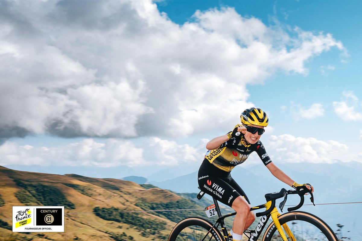 Le Tour de France Femmes avec Zwift (@letourfemmes) on Twitter photo Pic of the day: French pride 🇫🇷
📸 Jered & Ashley Gruber
👋<a href="/century21fr/">Century 21 France</a> l #TDFF2025 l #WatchTheFemmes Pic of the day: French pride 🇫🇷
📸 Jered & Ashley Gruber
👋<a href="/century21fr/">Century 21 France</a> l #TDFF2025 l #WatchTheFemmes
