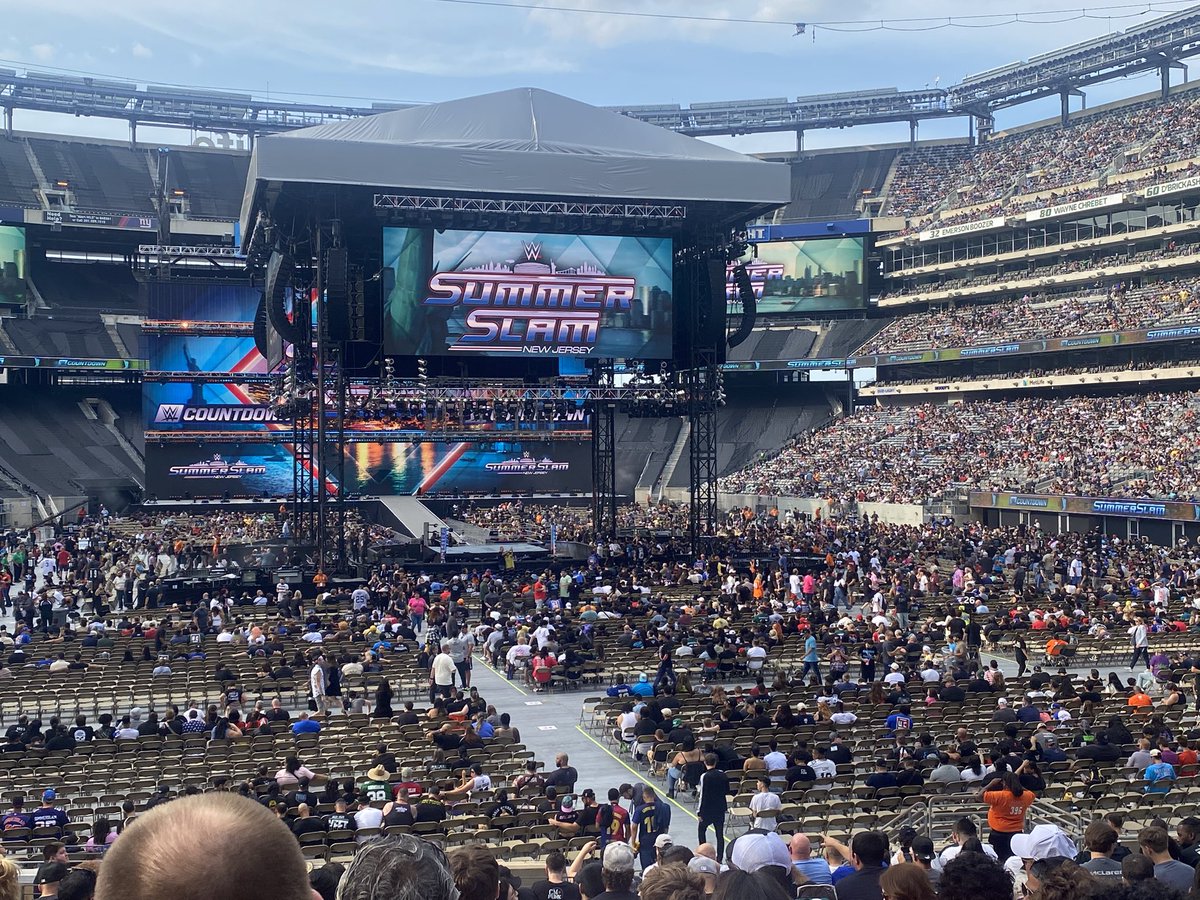 yomamahouce's tweet image. Night 1