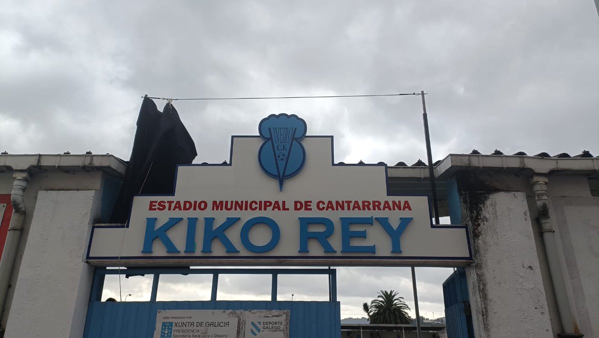 Museo RCF 1919 (@museorcf1919) on Twitter photo El racinguismo recordará siempre a quien ha servido su camiseta con honor.
Hoy nos unimos al homenaje que el pueblo de #Viveiro ha rendido a un grande como Kiko Rey, quien ayudó a ascender al
<a href="/racingferrolsad/">Racing Club Ferrol</a> en la 87-88 a la antigua Segunda B.
Desde aquí nuestro cariño.
💚💚💚 El racinguismo recordará siempre a quien ha servido su camiseta con honor.
Hoy nos unimos al homenaje que el pueblo de #Viveiro ha rendido a un grande como Kiko Rey, quien ayudó a ascender al
<a href="/racingferrolsad/">Racing Club Ferrol</a> en la 87-88 a la antigua Segunda B.
Desde aquí nuestro cariño.
💚💚💚